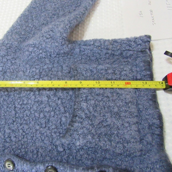 Button sweater short Size Small - Picture 3 of 6